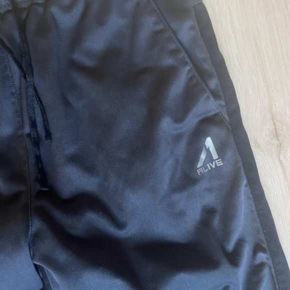 Kids jogger pants size M quick dry material dark grey color good condition - Picture 2 of 5